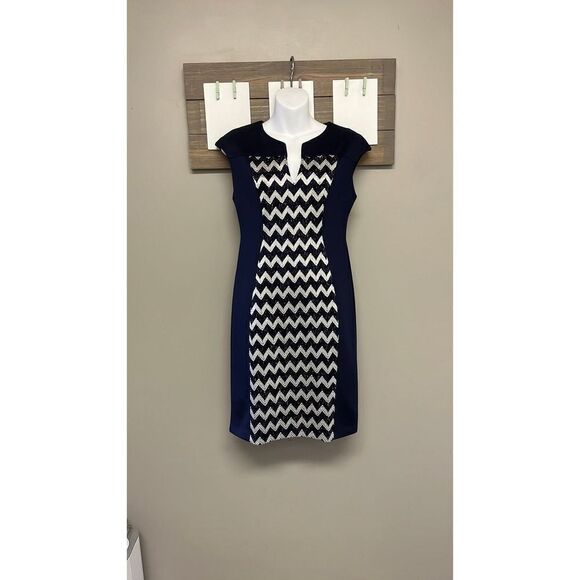Connected Apparel Silky Sweetheart Neck Stretch Navy Sheath Dress- Size 6P - Picture 1 of 7